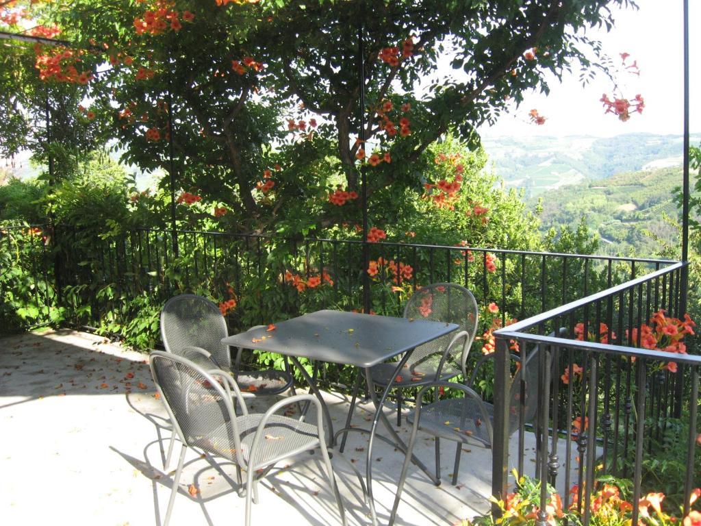 Agriturismo Cascina Serra Cossano Belbo Phòng bức ảnh