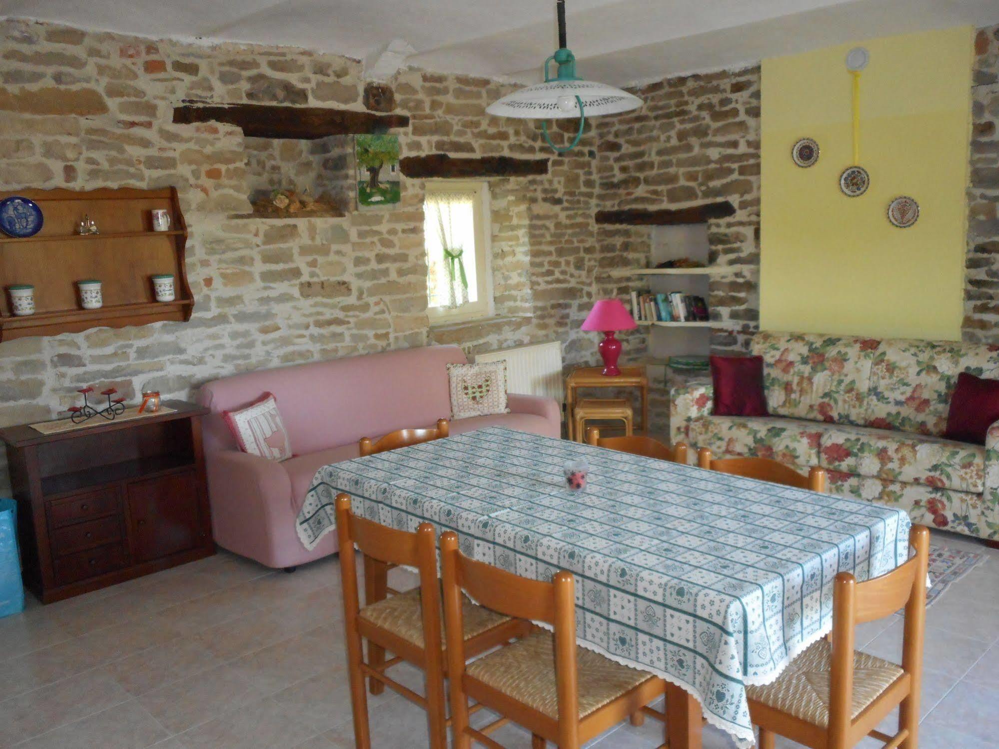 Agriturismo Cascina Serra Cossano Belbo Ngoại thất bức ảnh
